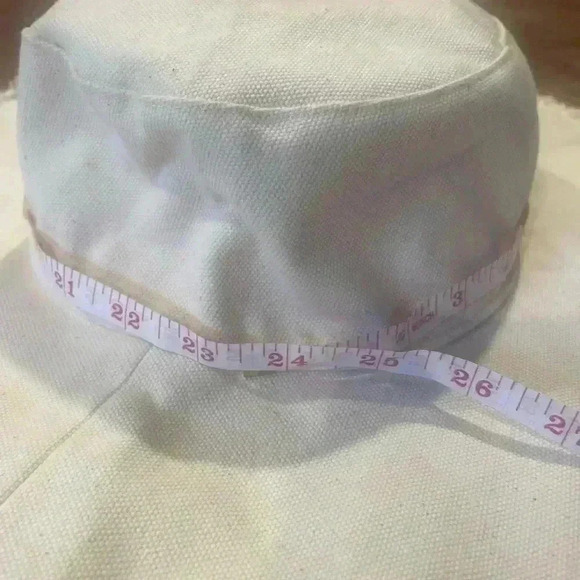 H&M women’s bucket hat cream sz M like new no flaws - Picture 7 of 8